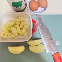 可能是蘋果、梨子和刀的圖像