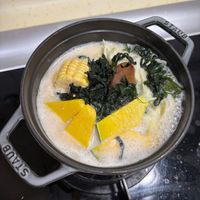 可能是豆腐和拉麵的圖像
