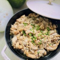 可能是食物和顯示的文字是「 GocoLove ove Guisine 6oco O0 Love 0/3 」的圖像