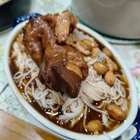 可能是麵和拉麵的圖像