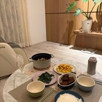 可能是麵、豆腐和火鍋的圖像