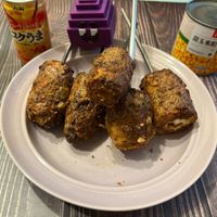可能是肉排、炸丸子和豆腐的圖像