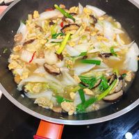 可能是拉麵、豆腐和香菇的圖像