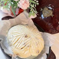 可能是蘋果、蛋糕、水果塔和半圓形餡餅的圖像