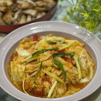 可能是麵、粥、豆腐、拉麵和文字的圖像