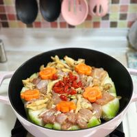可能是香菇和豆腐的圖像