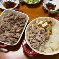 可能是麵、火鍋和豆腐的圖像