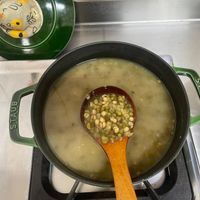 可能是粥、字母湯、木湯匙和牧羊人派的圖像