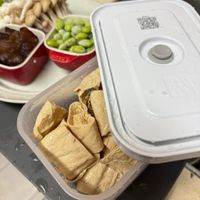 可能是豆腐、火鍋和香菇的圖像