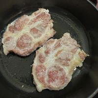可能是燉小牛膝的圖像