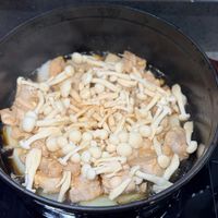 可能是香菇和豆腐的圖像