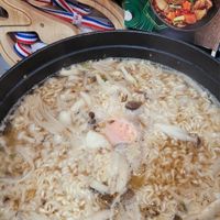 可能是拉麵、火鍋和文字的圖像