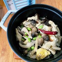 可能是香菇、豆腐和文字的圖像