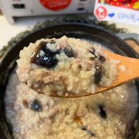可能是粥、燕麥和文字的圖像