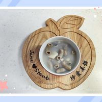 可能是千日紅、龍眼和顯示的文字是「 Staub 2025.10.21 2025.10.2119:43 21 19:43 」的圖像