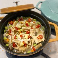 可能是肉餡餅和豆腐的圖像