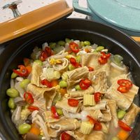 可能是義大利麵和豆腐的圖像