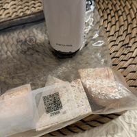 可能是泡茶器和文字的圖像