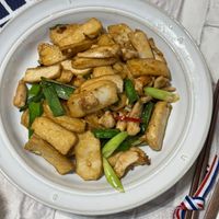 可能是香菇和豆腐的圖像