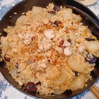 可能是西班牙大鍋飯、炒飯和北非小米飯的圖像