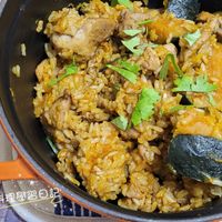 可能是炒飯、印度香料飯和西班牙大鍋飯的圖像