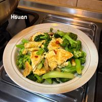 可能是火鍋、豆腐和顯示的文字是「 Hsuan STALR STAUR T 의하 0 」的圖像