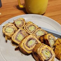 可能是巴布卡麵包和肉桂捲的圖像