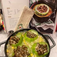 可能是香菇、火鍋、粥、豆腐和文字的圖像