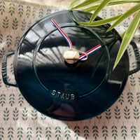 可能是顯示的文字是「 HOs STAUB 」的圖像