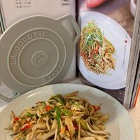 可能是義大利麵和文字的圖像