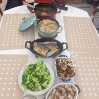 可能是火鍋、豆腐和文字的圖像