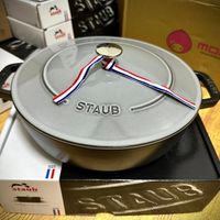 可能是喇叭、鬆餅機和文字的圖像