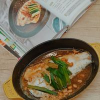 可能是拉麵、麵和文字的圖像