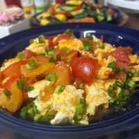 可能是歐姆蛋、豆腐和水波蛋的圖像