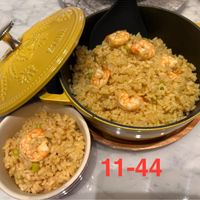 可能是北非小米飯、炒飯和西班牙大鍋飯的圖像