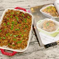 可能是印度香料飯、炒飯和文字的圖像