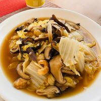 可能是香菇、拉麵、炒麵和文字的圖像