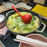 可能是豆腐、火鍋和拉麵的圖像
