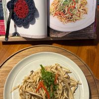 可能是義大利麵和文字的圖像