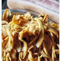 可能是義大利麵和文字的圖像
