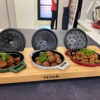 可能是起司火鍋、鬆餅機和文字的圖像