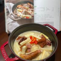 可能是豆腐、粥、火鍋和文字的圖像
