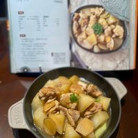 可能是火鍋、豆腐和文字的圖像