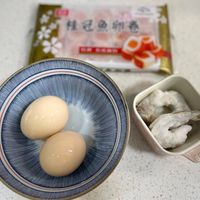 可能是粥、水波蛋、豆腐和文字的圖像