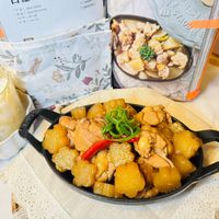 可能是豆腐、火鍋和文字的圖像