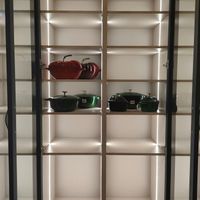 可能是照明和室內的圖像