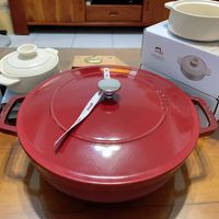 可能是顯示的文字是「 struh aah staub 」的圖像