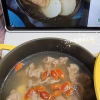 可能是拉麵、火鍋和粥的圖像
