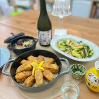 可能是豆腐、炸丸子和文字的圖像