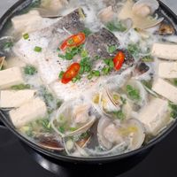 可能是拉麵、起司火鍋、豆腐和火鍋的圖像